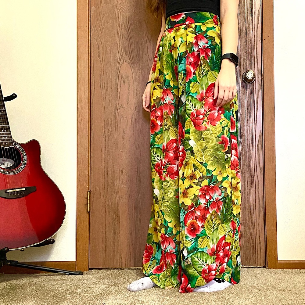 Boho Floral High-Waisted Pants - Picture 2 of 12